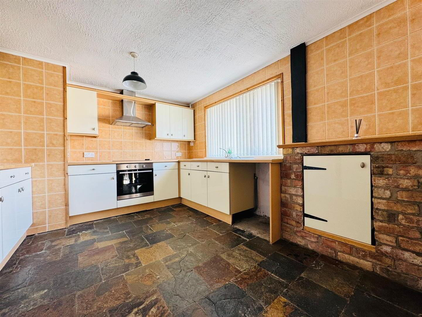 222f Jordanstown Road 5 of 12