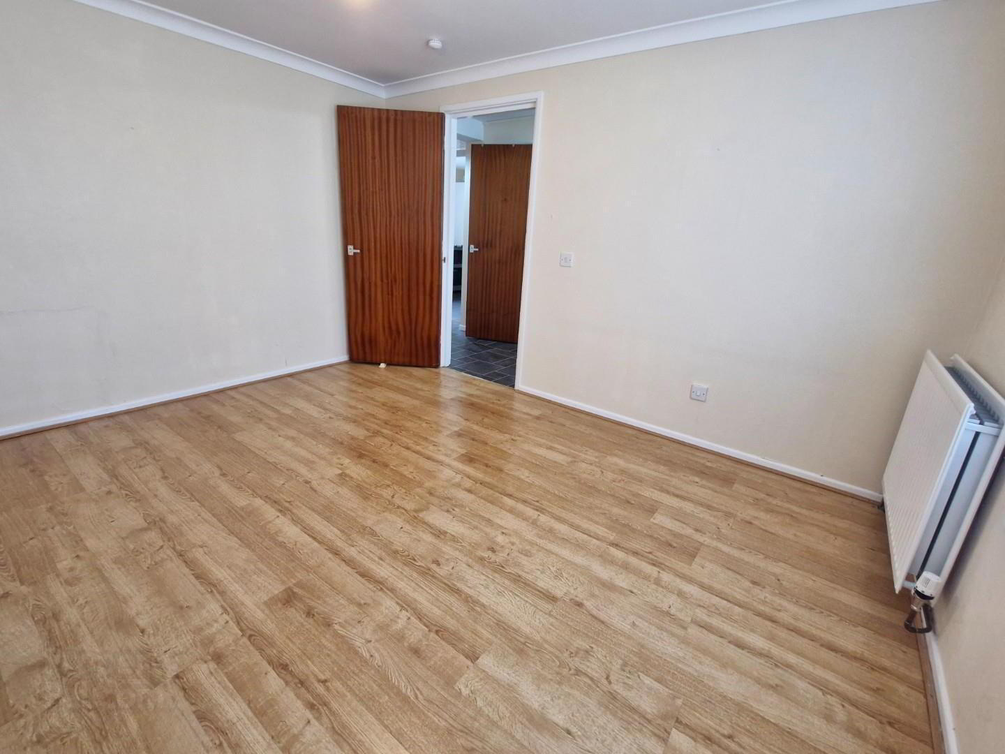 11a Gowanvale Drive 6 of 16