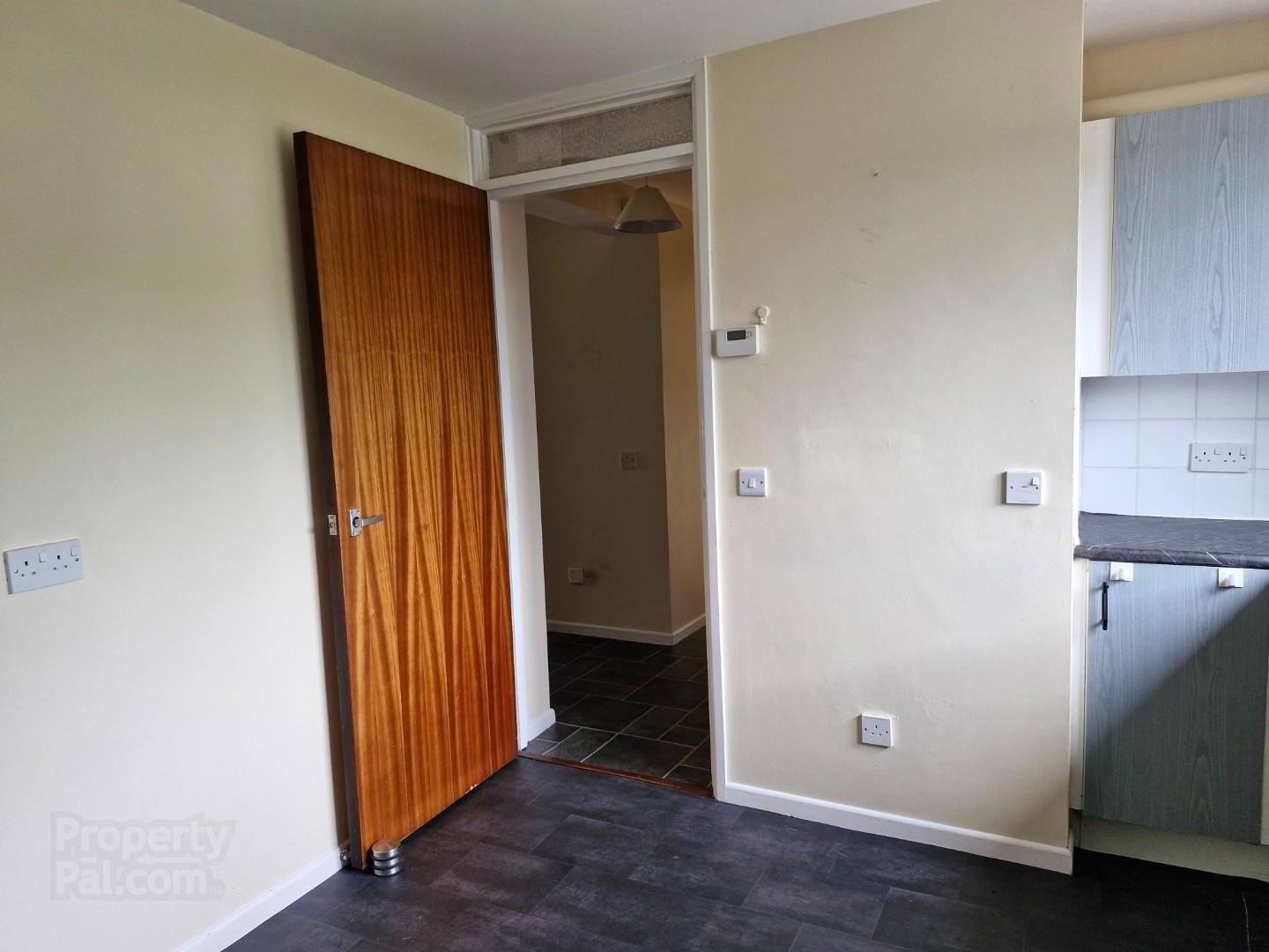 11a Gowanvale Drive 10 of 16