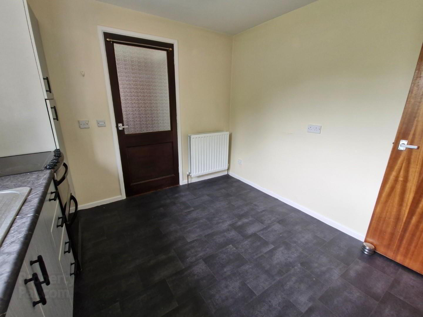 11a Gowanvale Drive 9 of 16