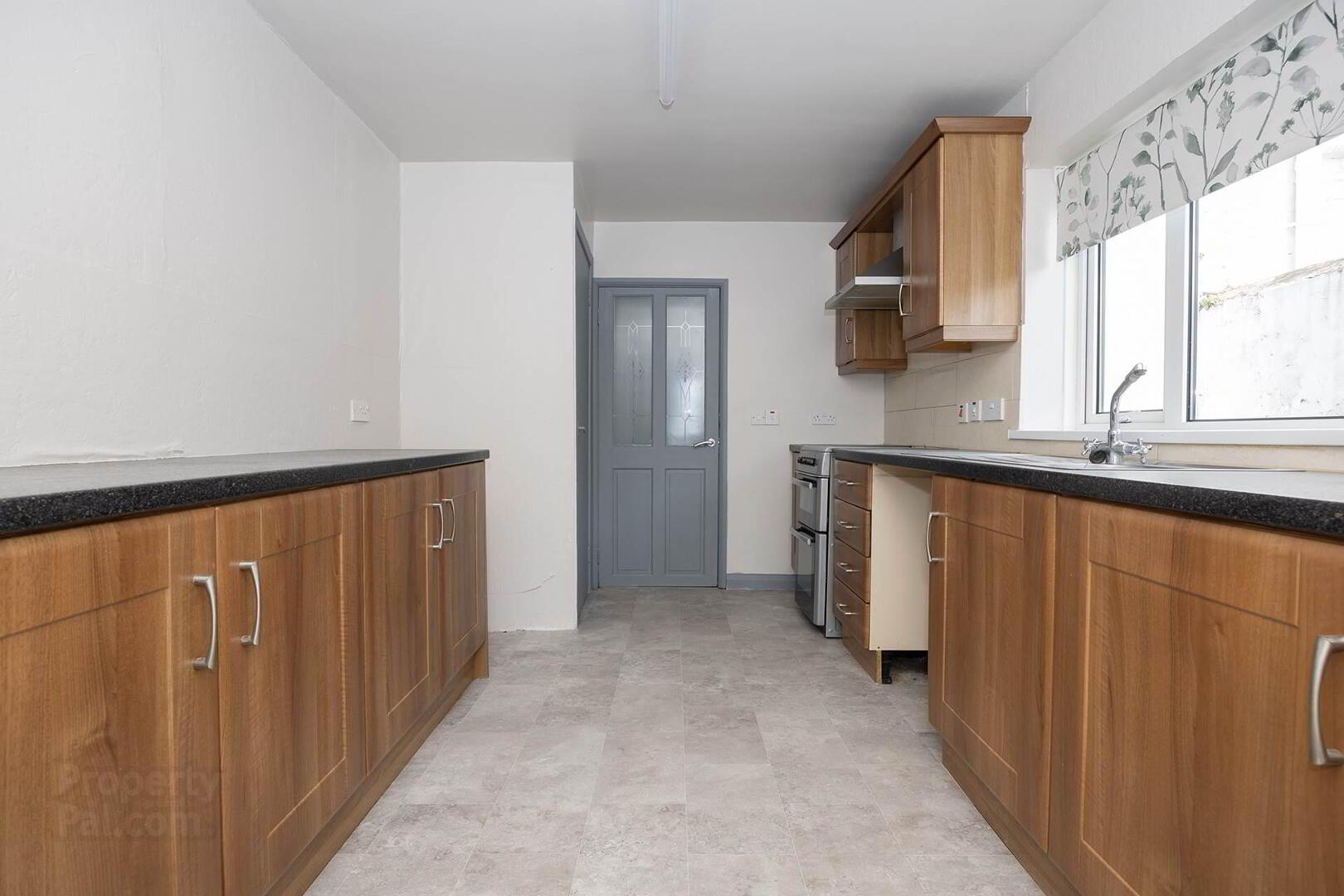 25 Brownlow Terrace 10 of 19