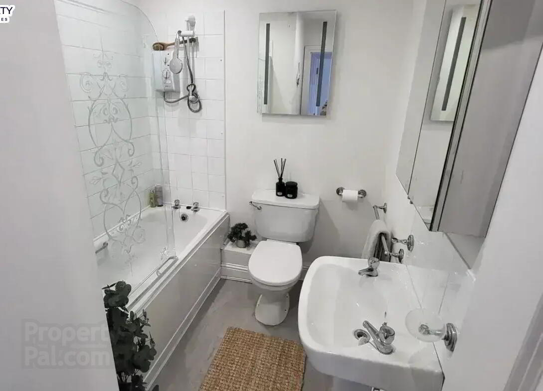 Apartment 8 Galley 8 of 19