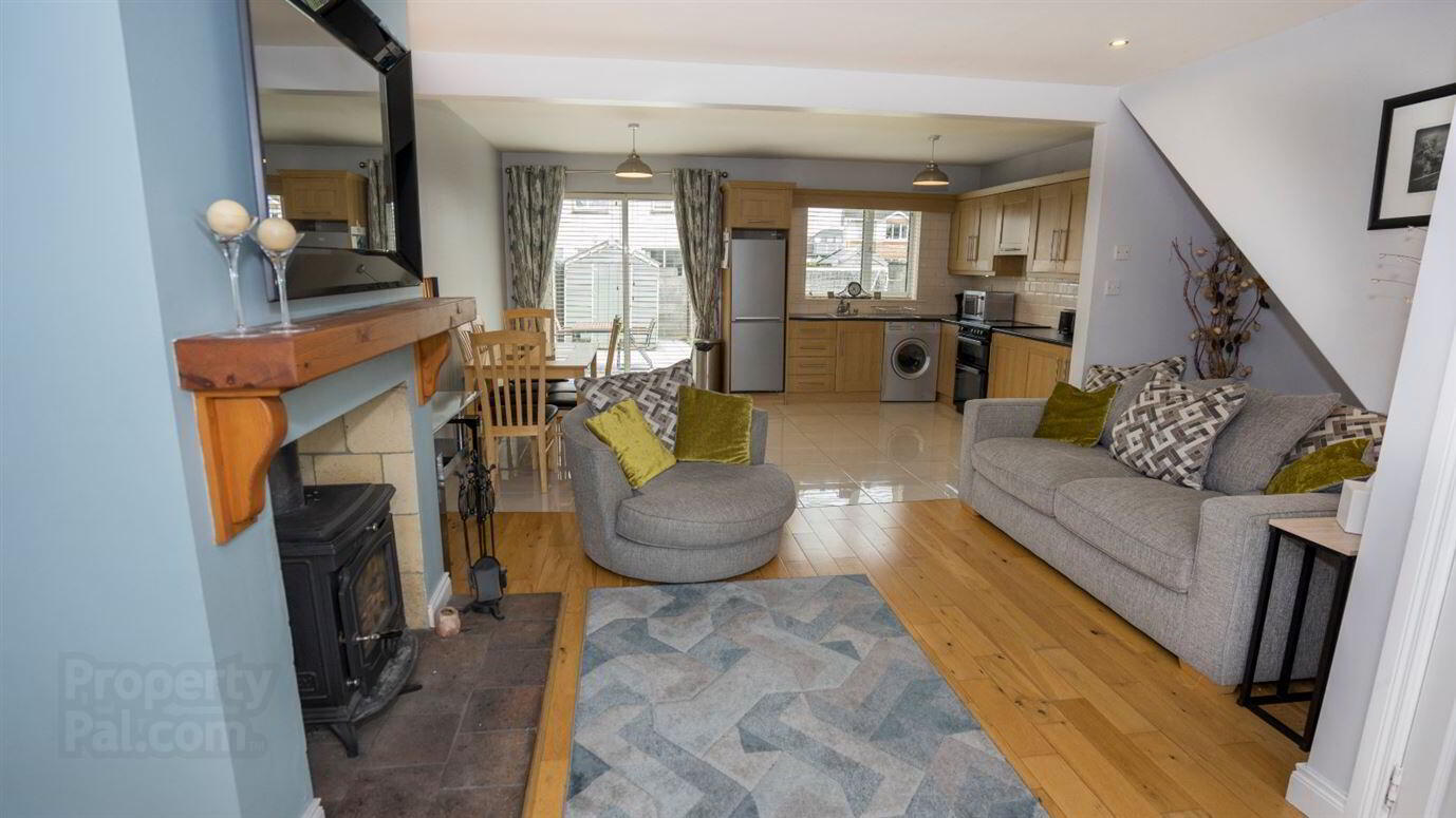 38 Woodbury Gardens 5 of 20
