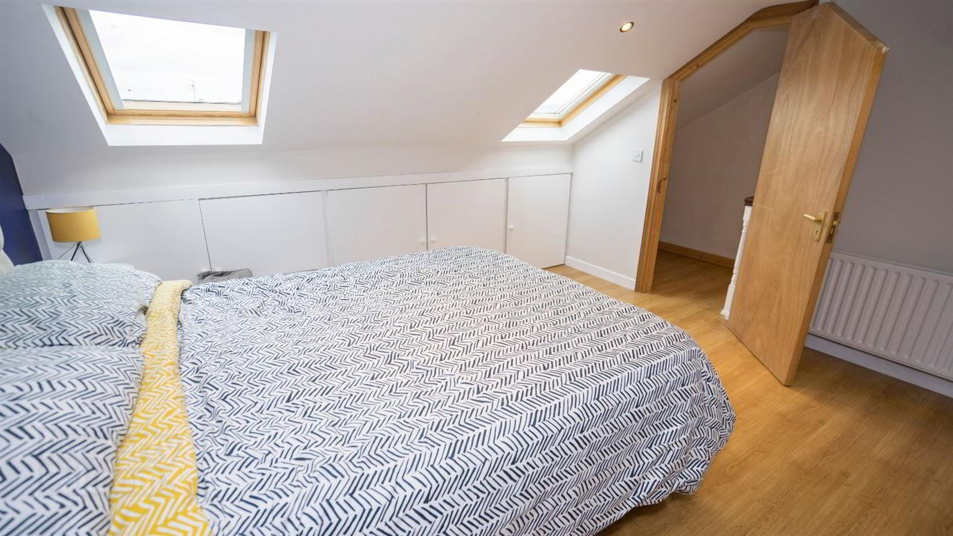 38 Woodbury Gardens 15 of 20