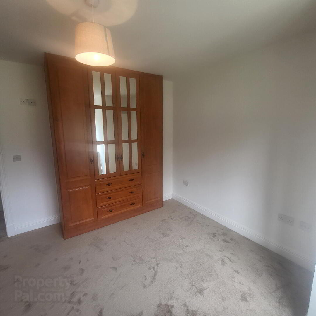 6 Clement Court. Lough Rynn 26 of 33