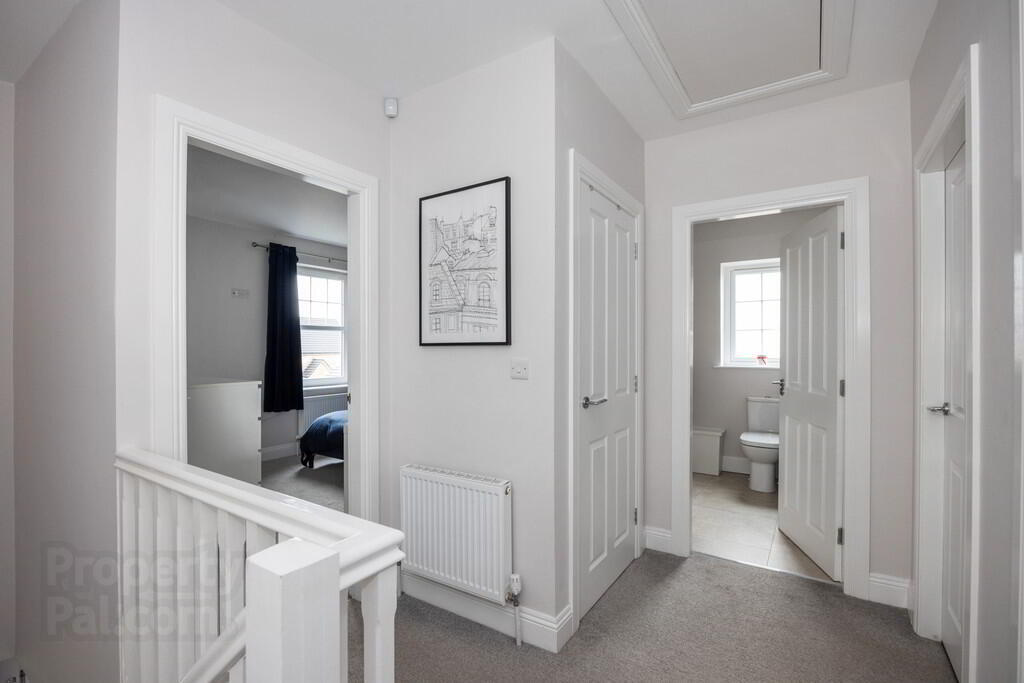 37 Sir Richard Wallace Crescent 11 of 20