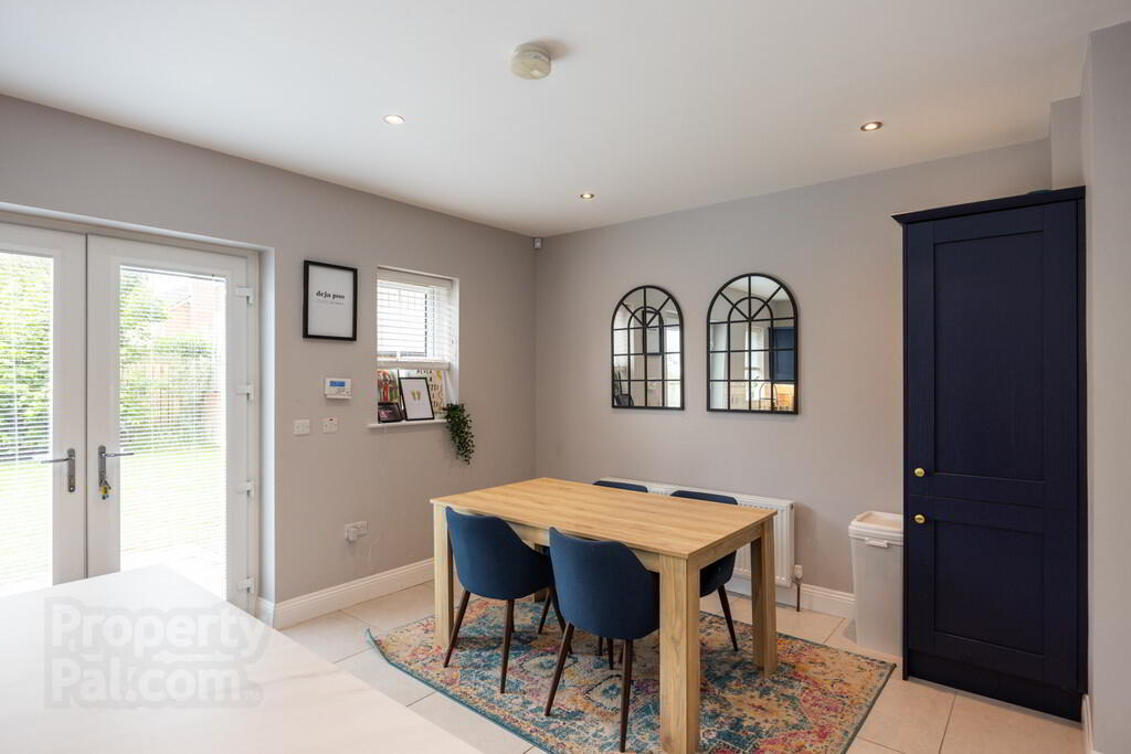 37 Sir Richard Wallace Crescent 9 of 20