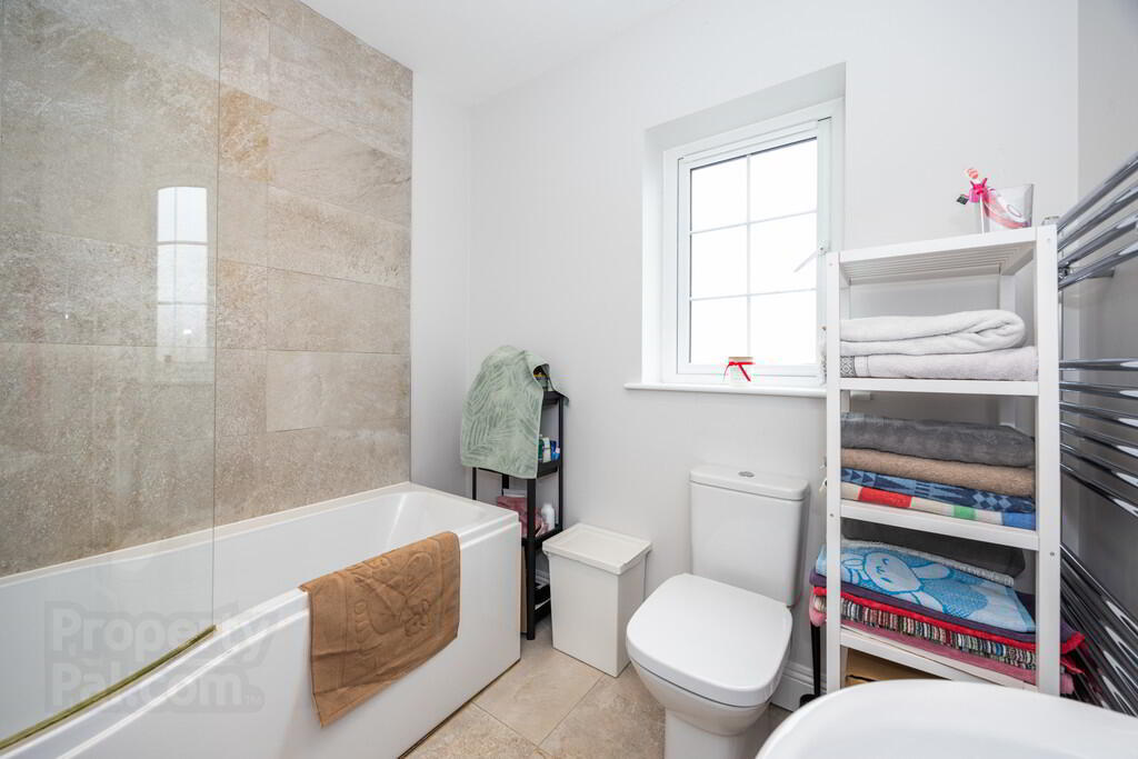 37 Sir Richard Wallace Crescent 17 of 20