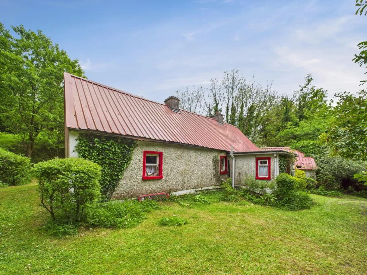 Country Cottage 3 of 17