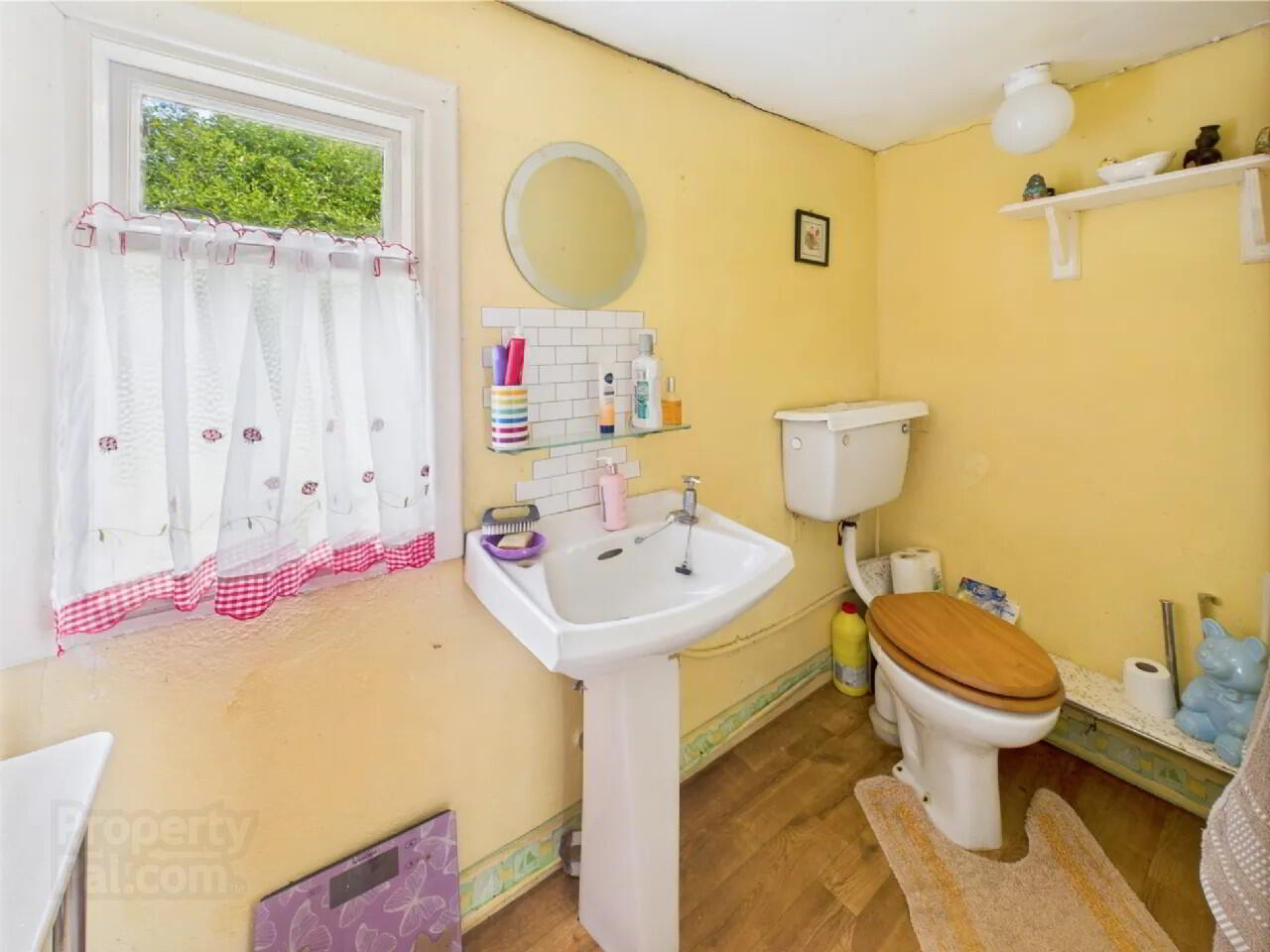 Country Cottage 11 of 17