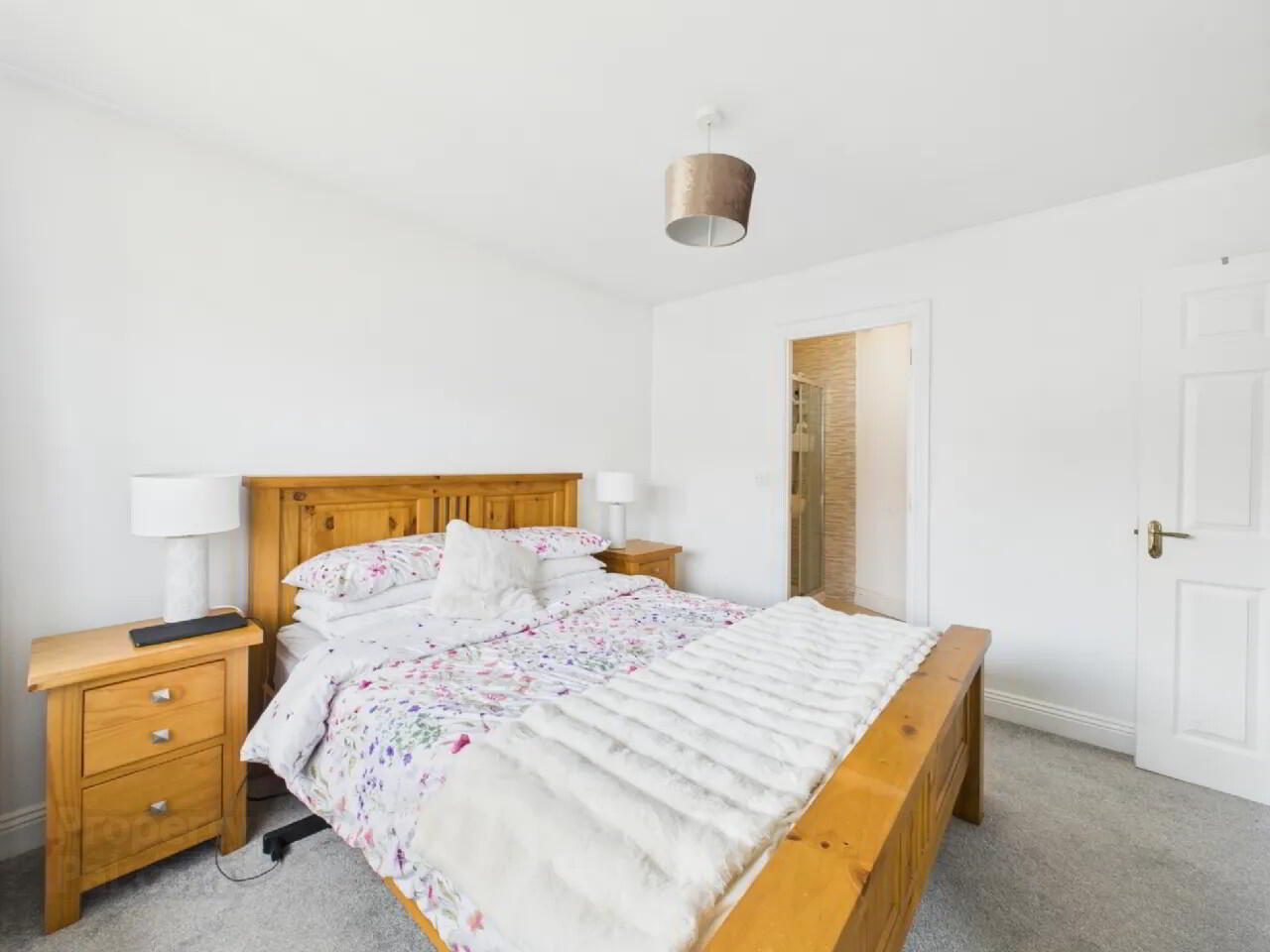 54 Meadowbank 13 of 18