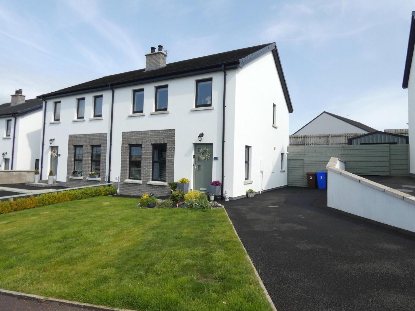 property description image
