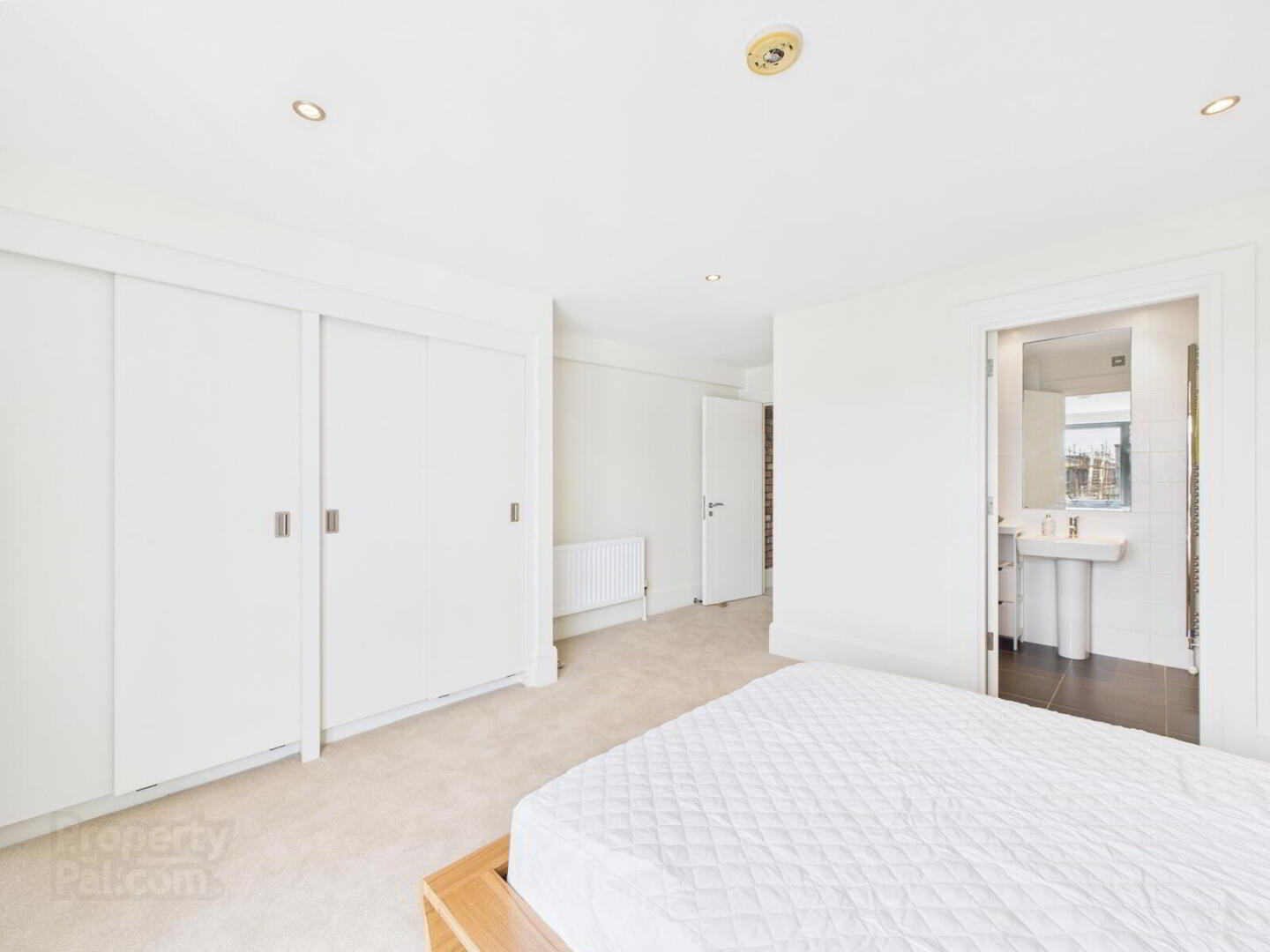 324 The Bakery, 311 Ormeau Road 10 of 18