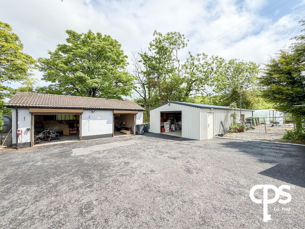 37 Corran Road 23 of 36