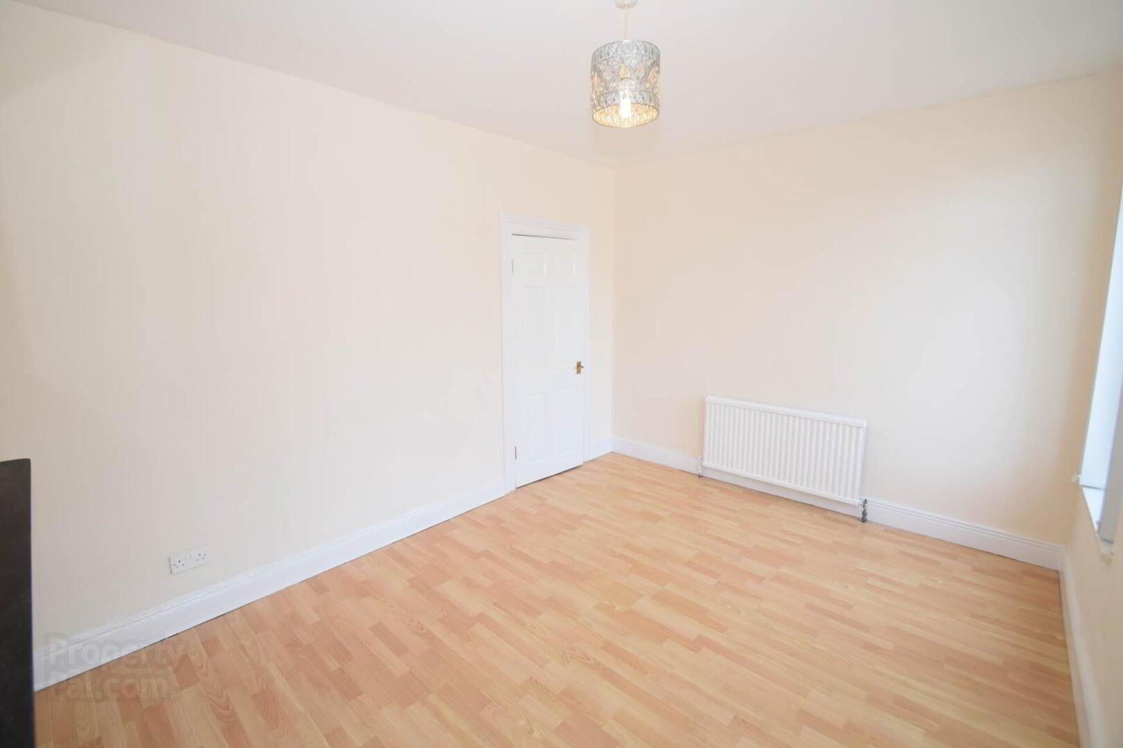 199 Alexandra Park Avenue 16 of 27