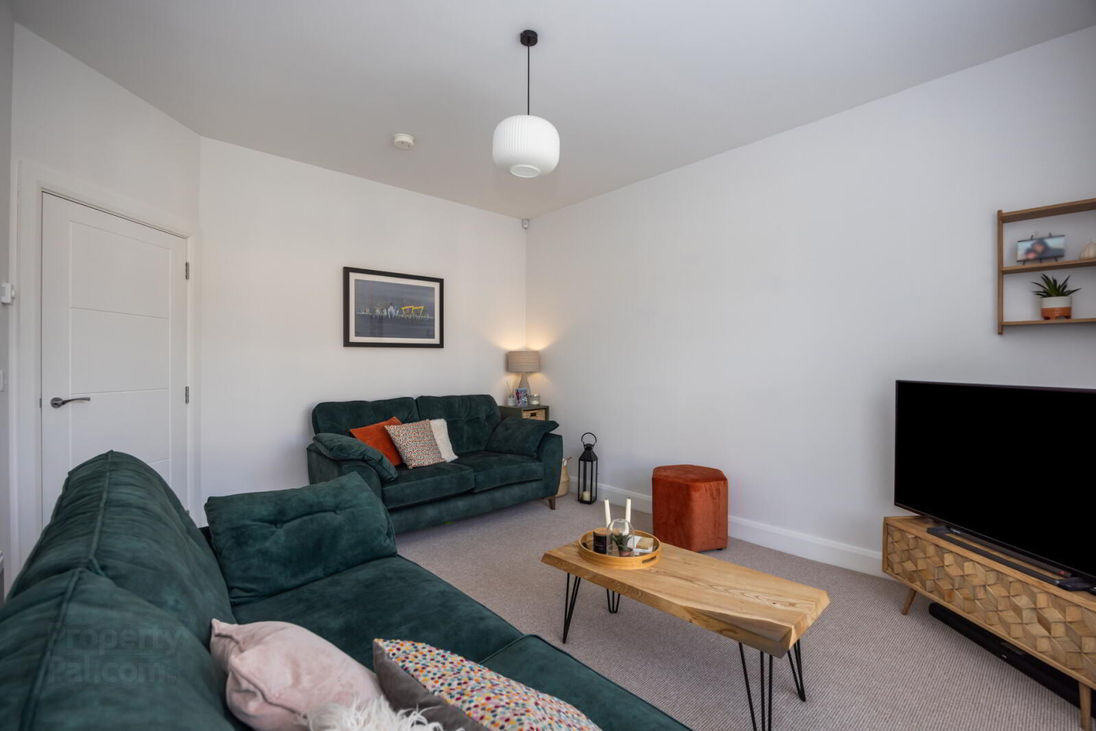 25 Scrabo Heights 7 of 32