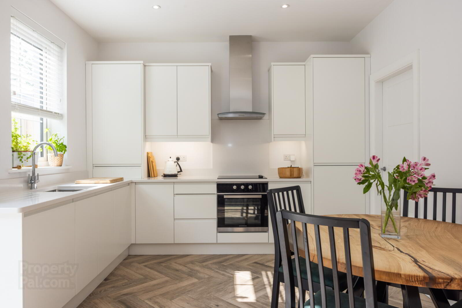 25 Scrabo Heights 12 of 32