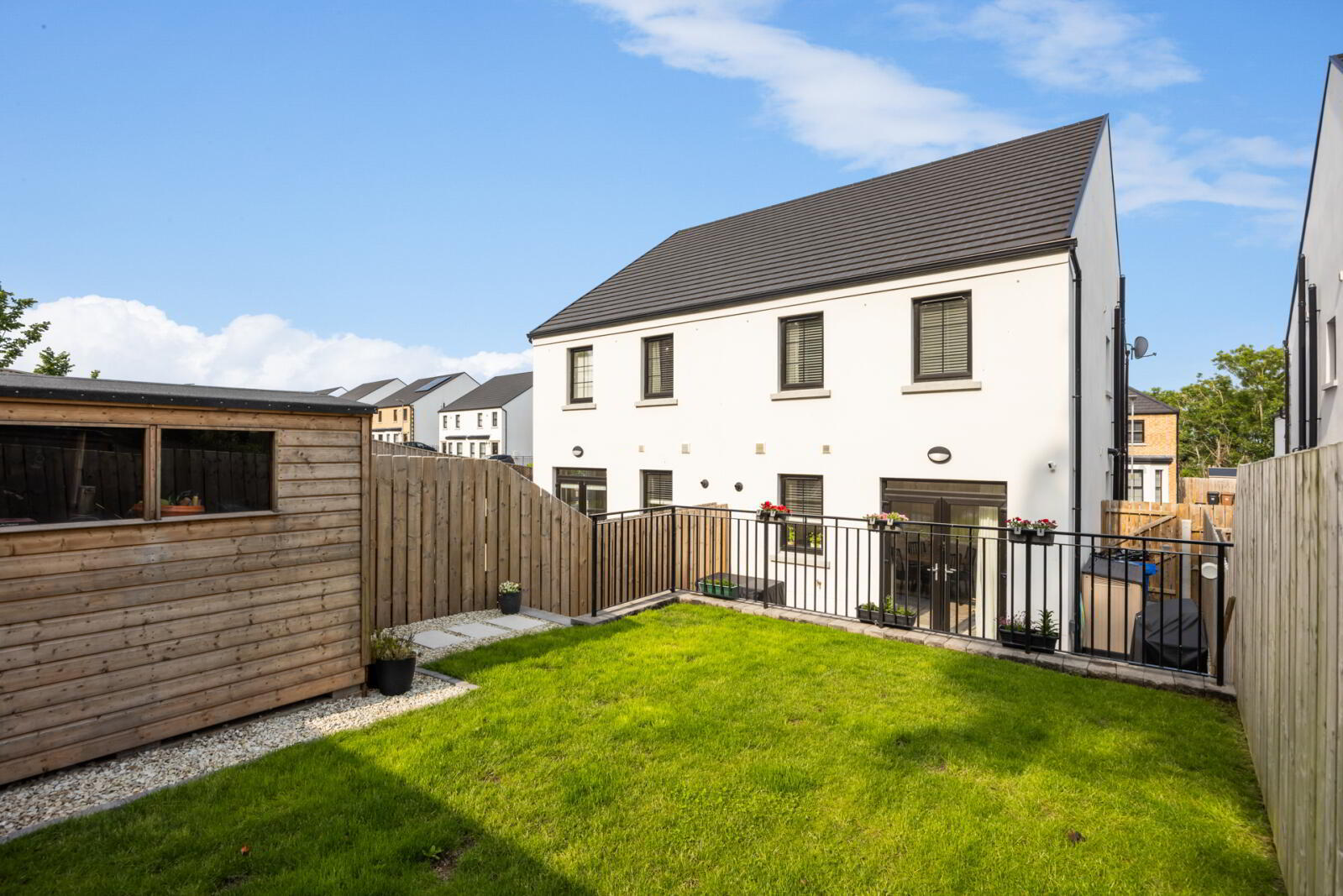25 Scrabo Heights 30 of 32