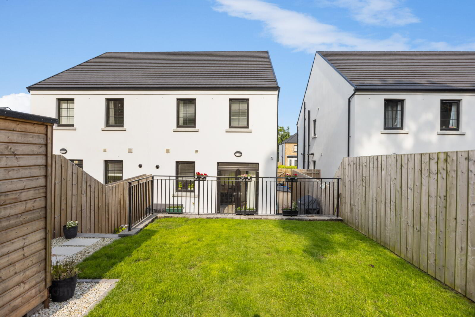 25 Scrabo Heights 28 of 32
