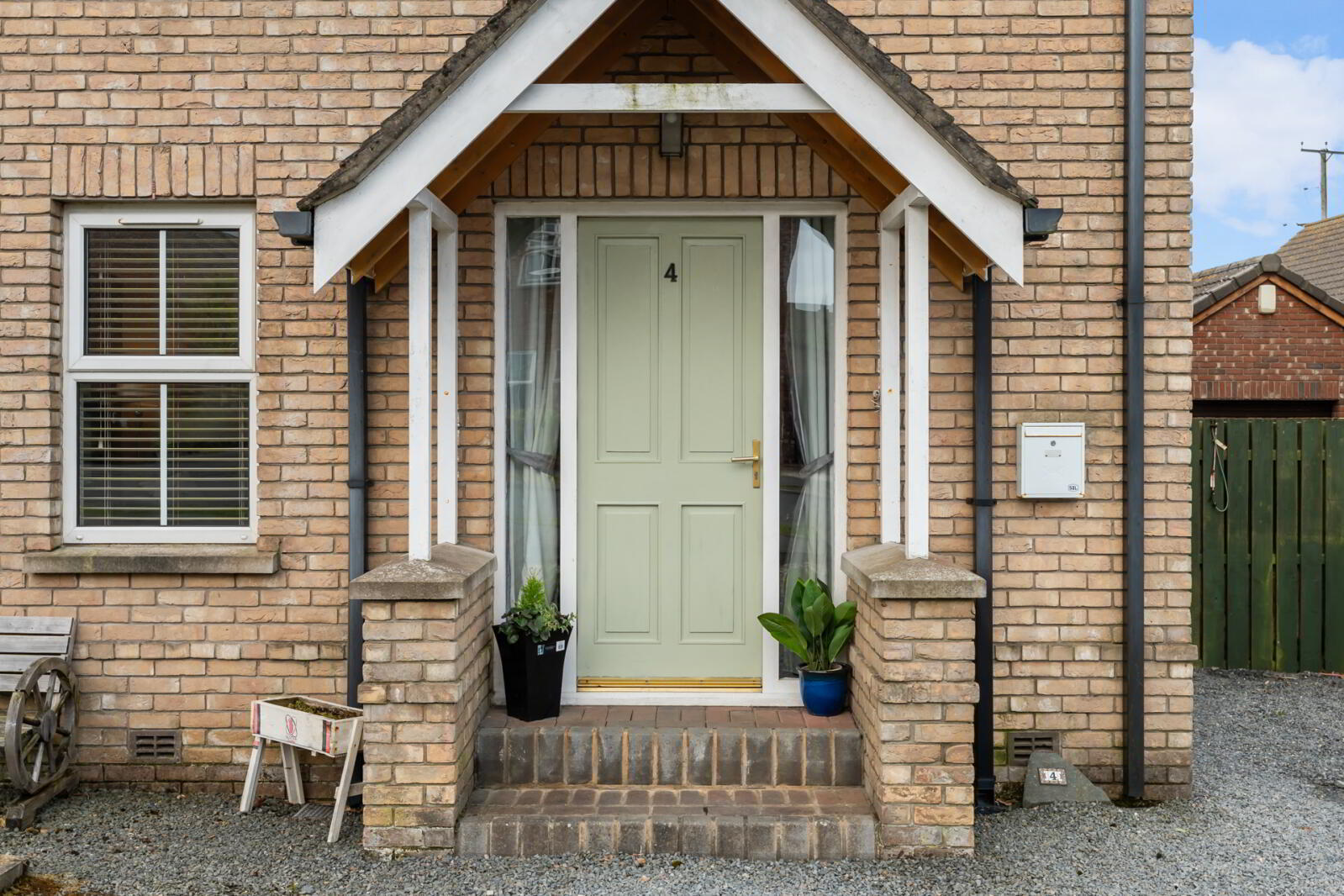 property description image