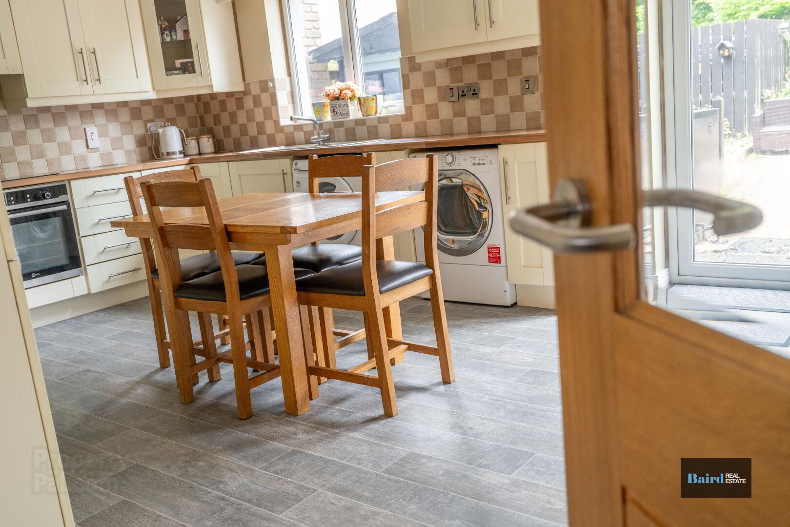 10 Westclare Court 11 of 45
