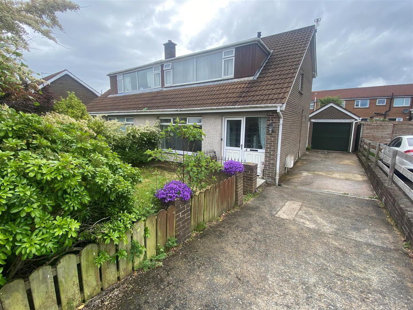4 Forthill Close 1 of 15