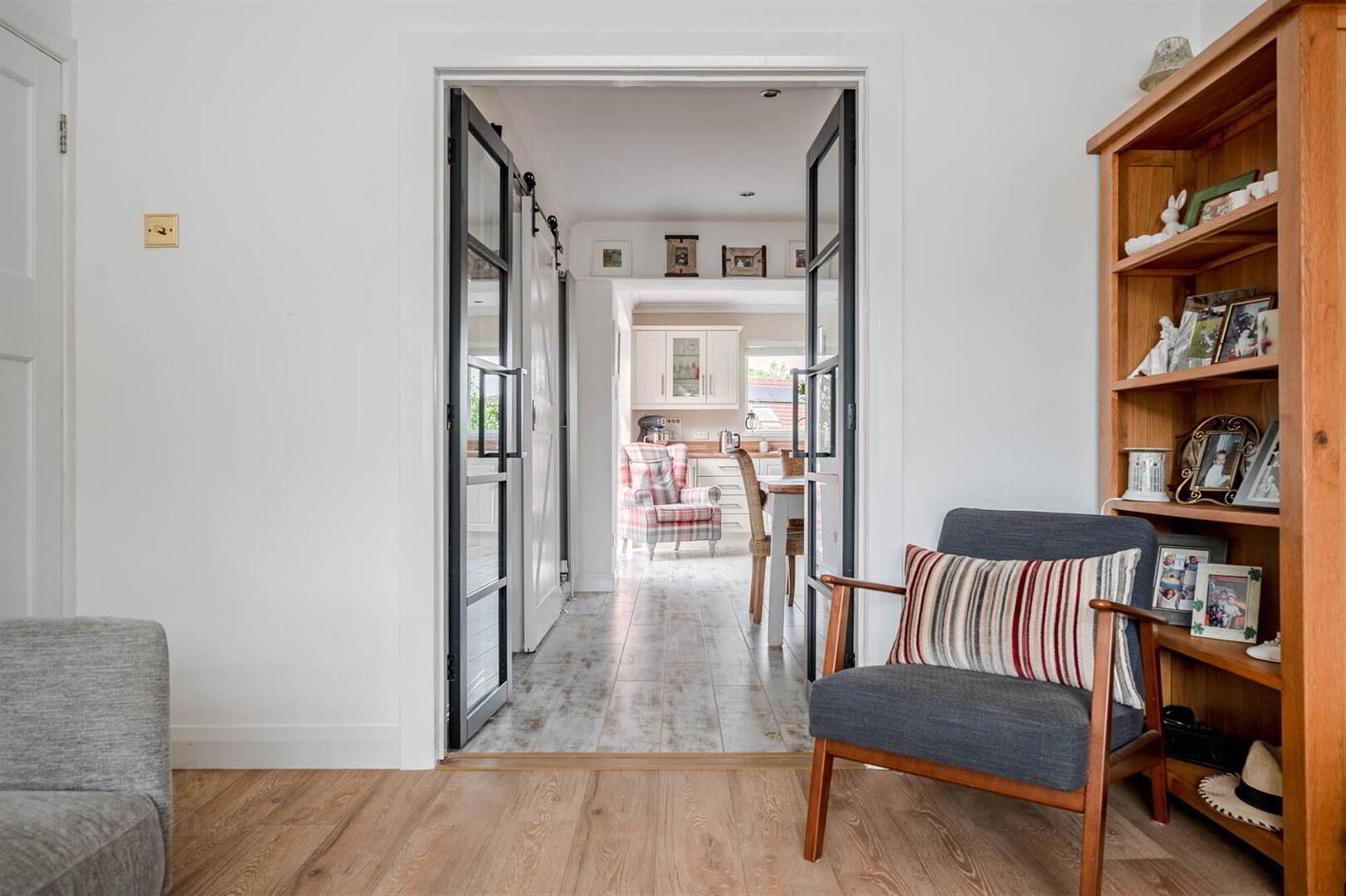 86 Newtownards Road 8 of 20