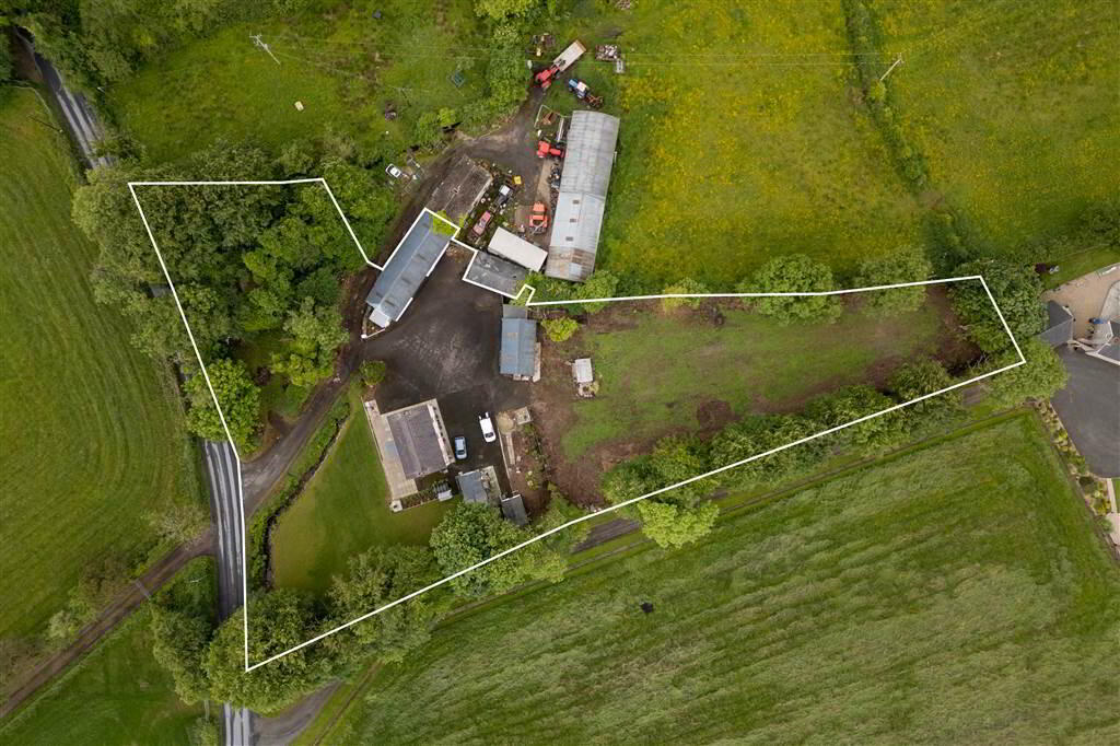 18 Lislunnan Road 3 of 38