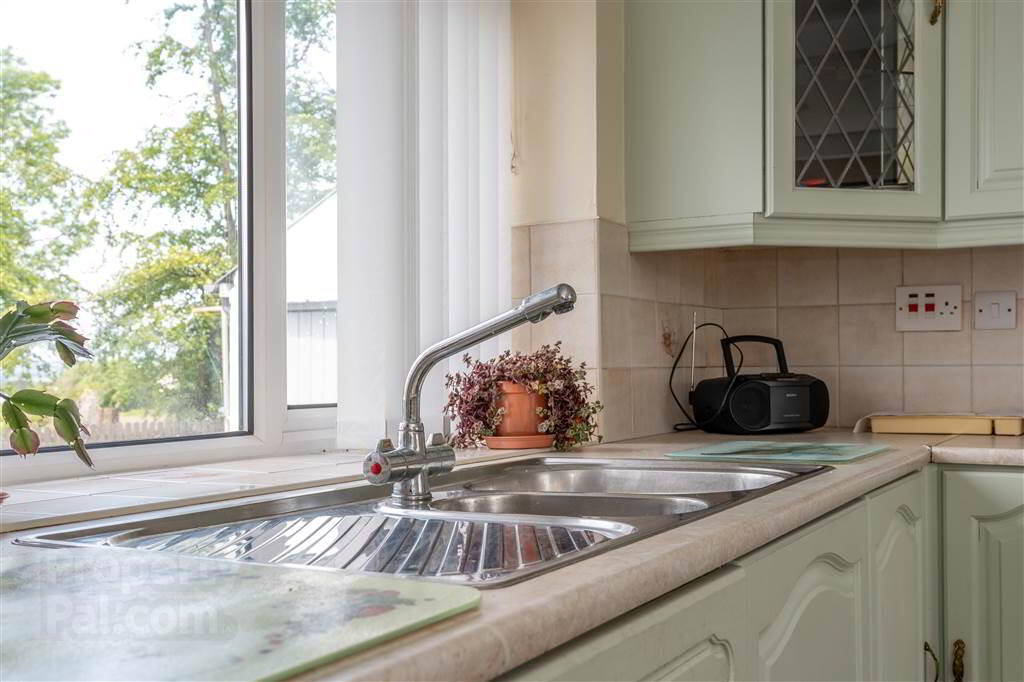 18 Lislunnan Road 17 of 38