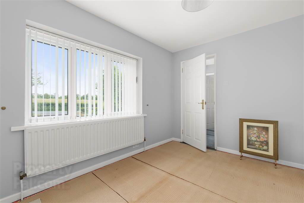 18 Lislunnan Road 25 of 38
