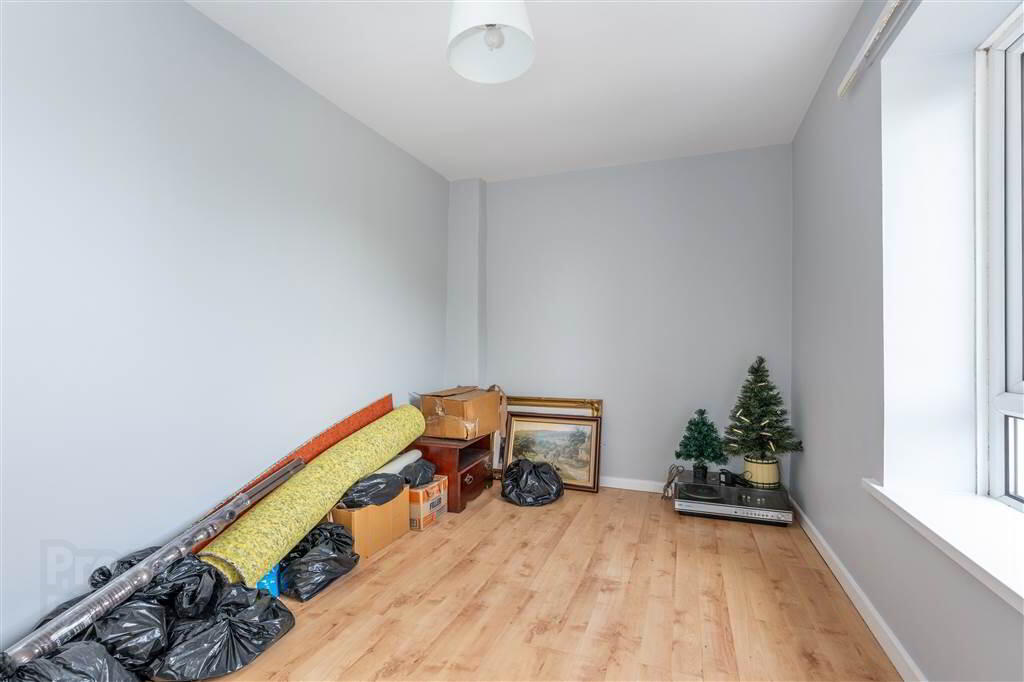 18 Lislunnan Road 26 of 38