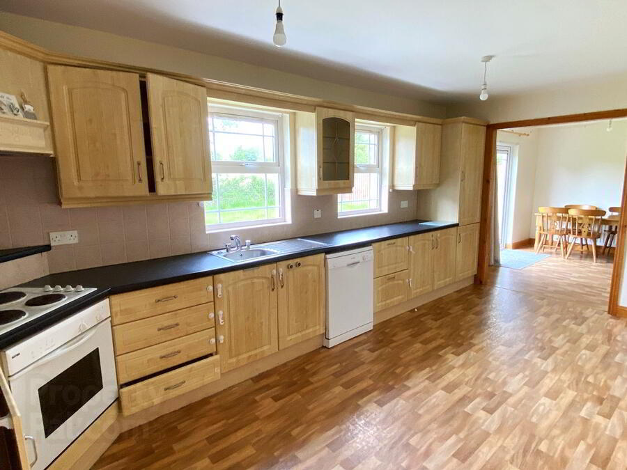 No 11 Dromore Park 9 of 23