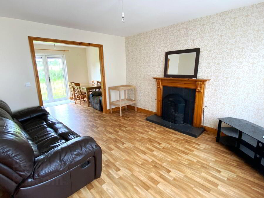 No 11 Dromore Park 5 of 23
