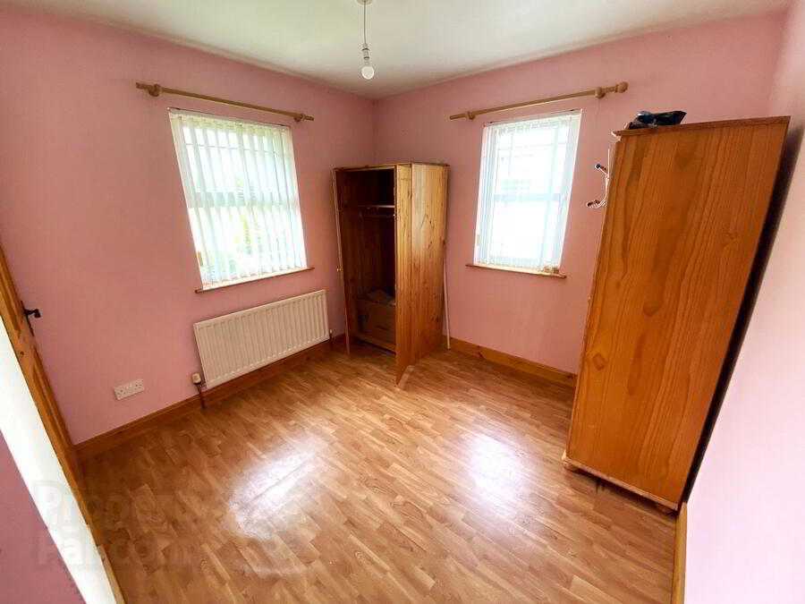 No 11 Dromore Park 18 of 23