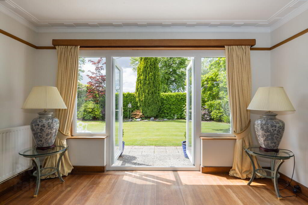29 Cambourne Park 6 of 31