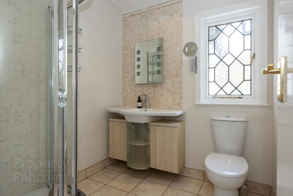 29 Cambourne Park 27 of 31