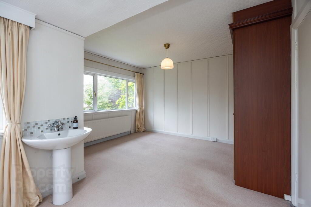 29 Cambourne Park 21 of 31
