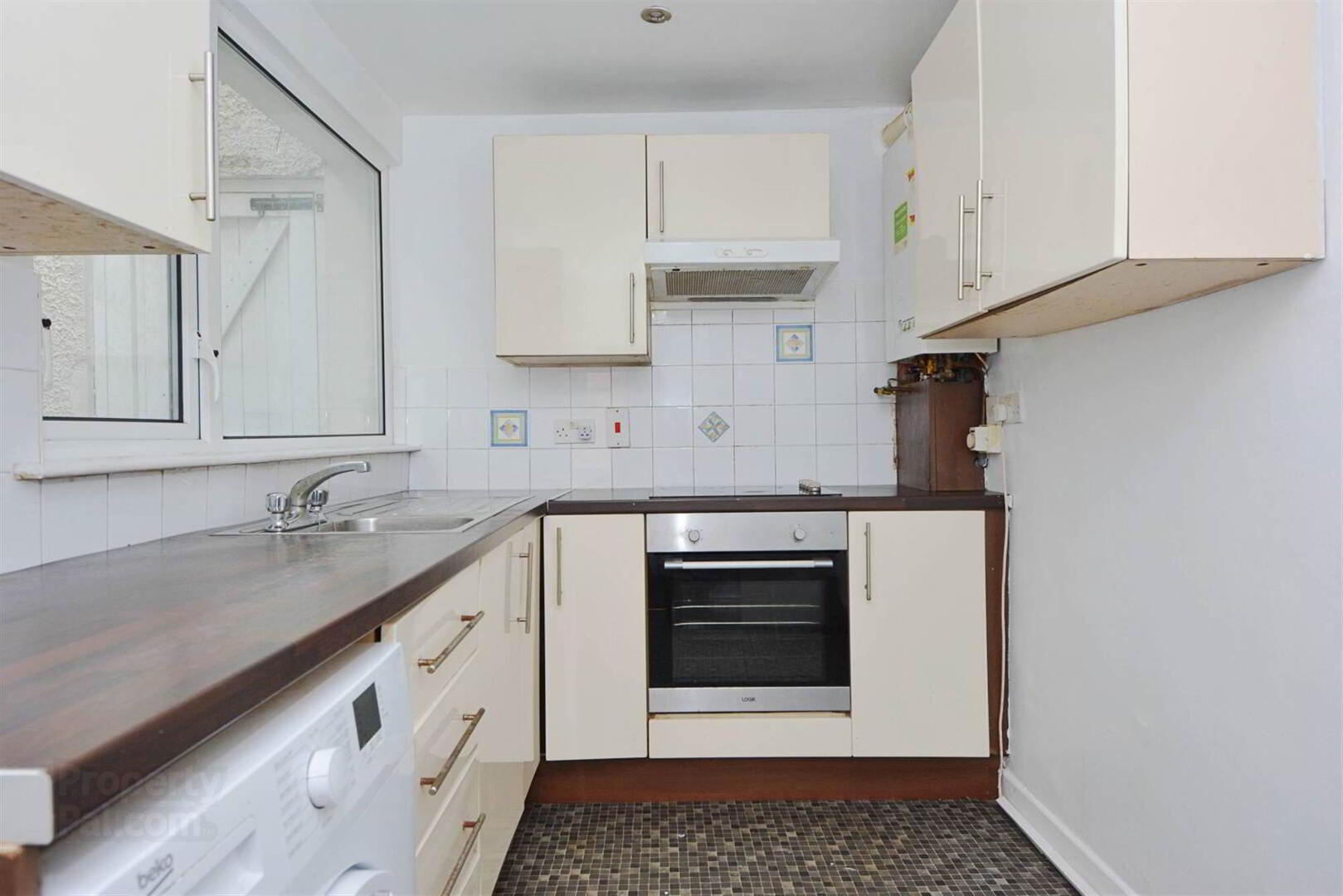 21 Elmdale Street 5 of 9