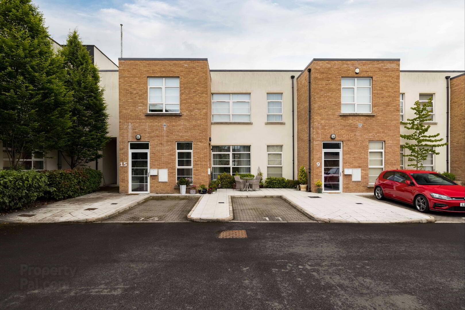 11 Lotus Court 1 of 34