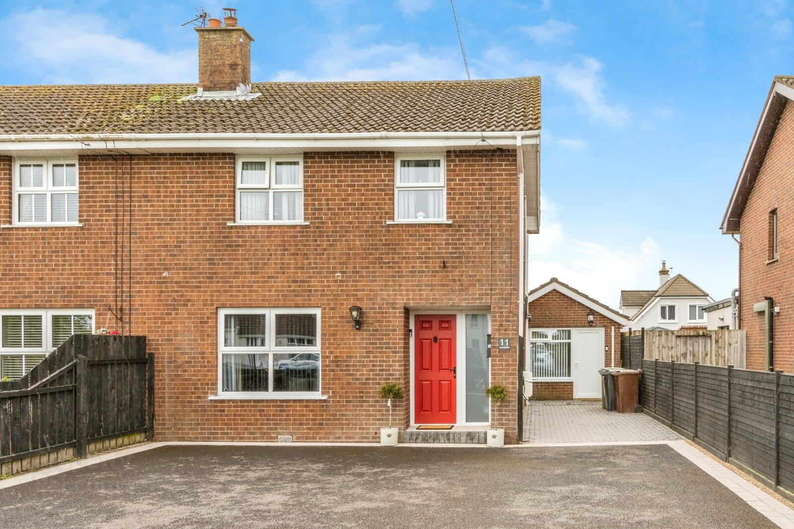 11 Gravelhill Road 1 of 20