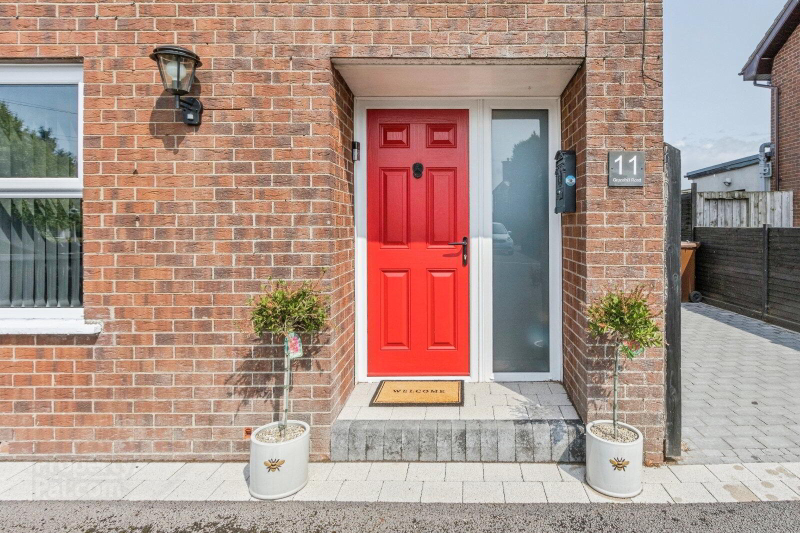 property description image