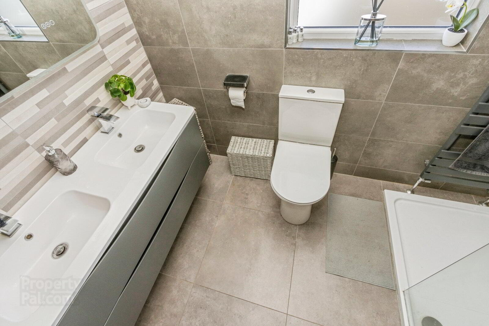 11 Gravelhill Road 14 of 20