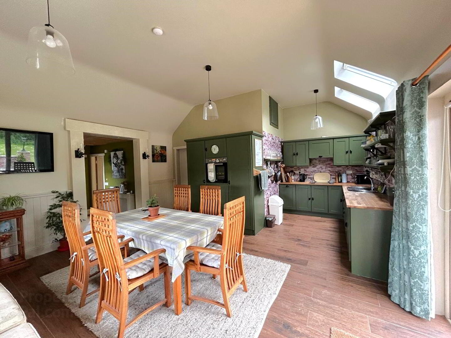Diamond Cottage 7 of 23