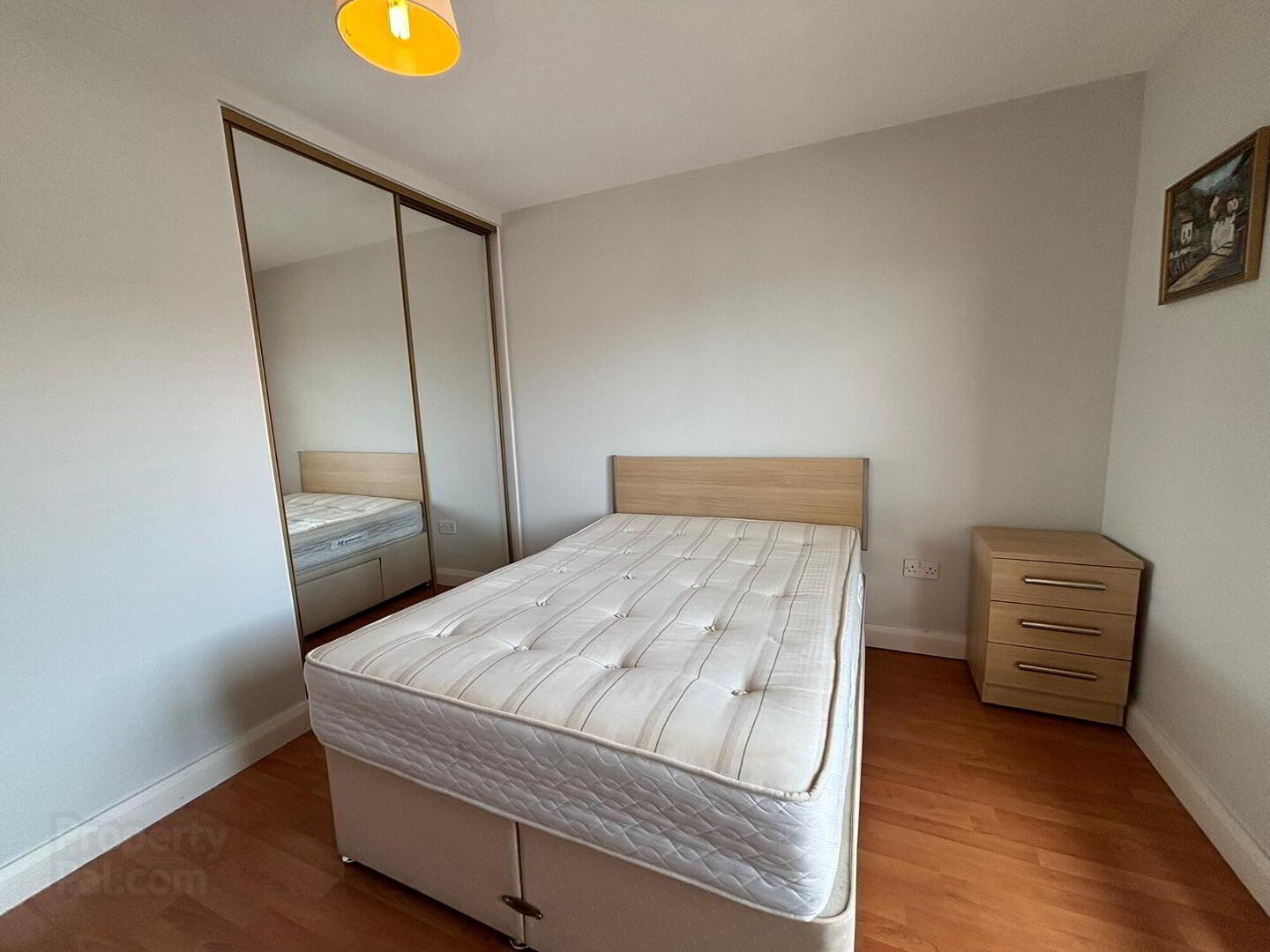 Apt 6, 39 Thorndyke Street 7 of 10