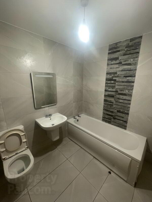 Apartment 6 94 Sunnyside Street 4 of 7