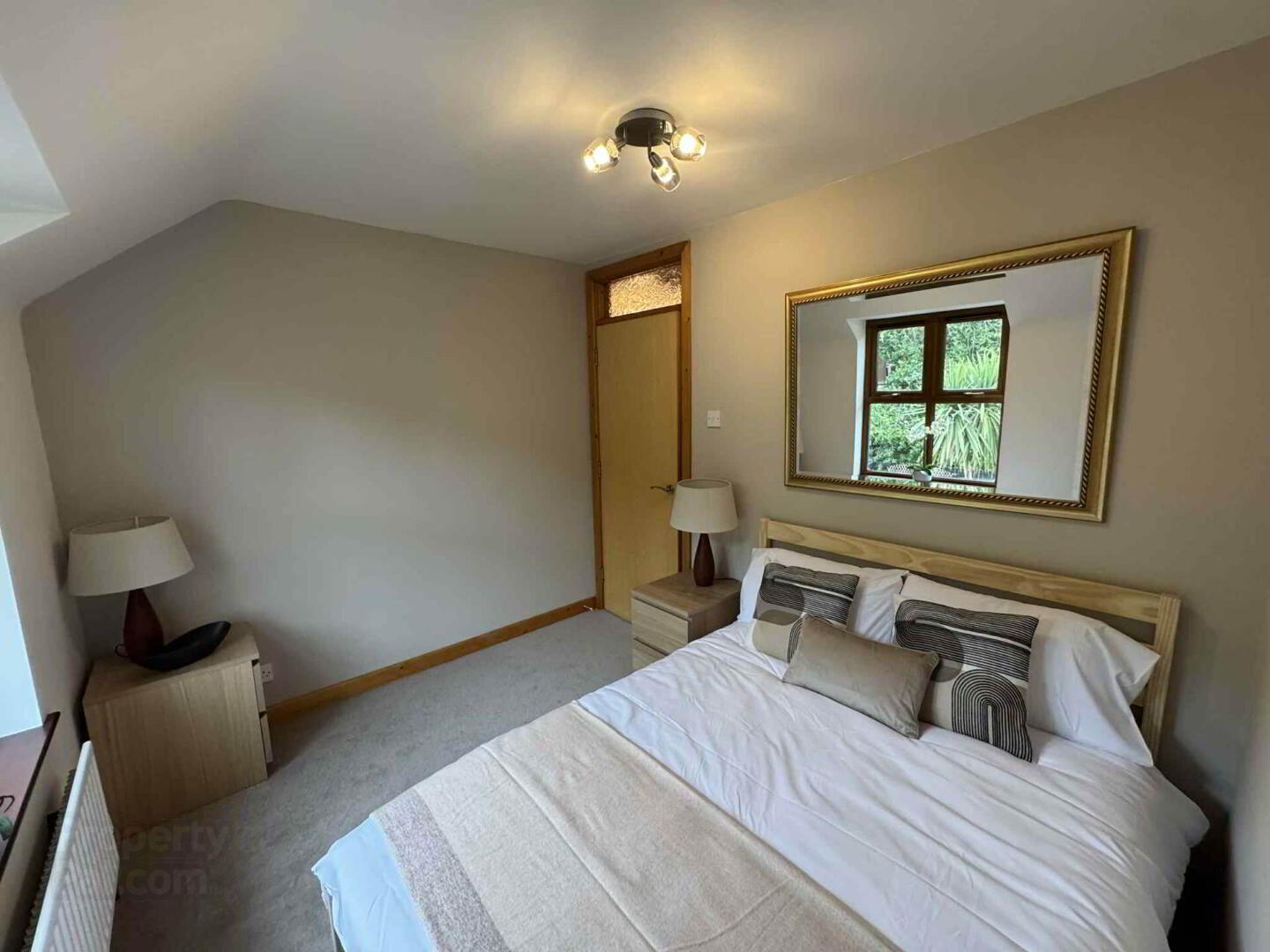 45 Meadowbank 13 of 31