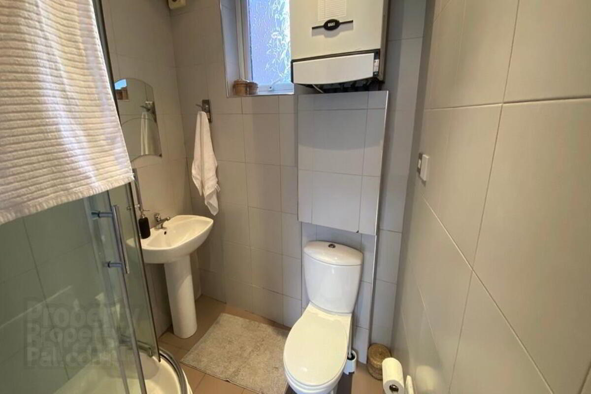 Apartment A, 1 Ashley Avenue 9 of 9