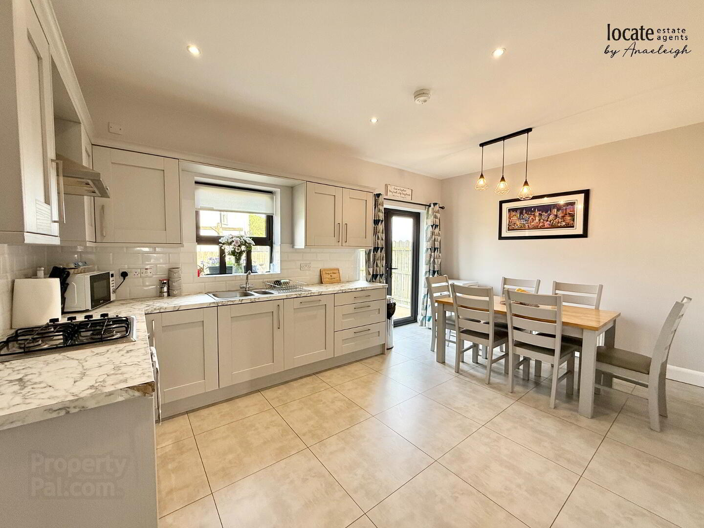 121 Butlers Wharf 8 of 26