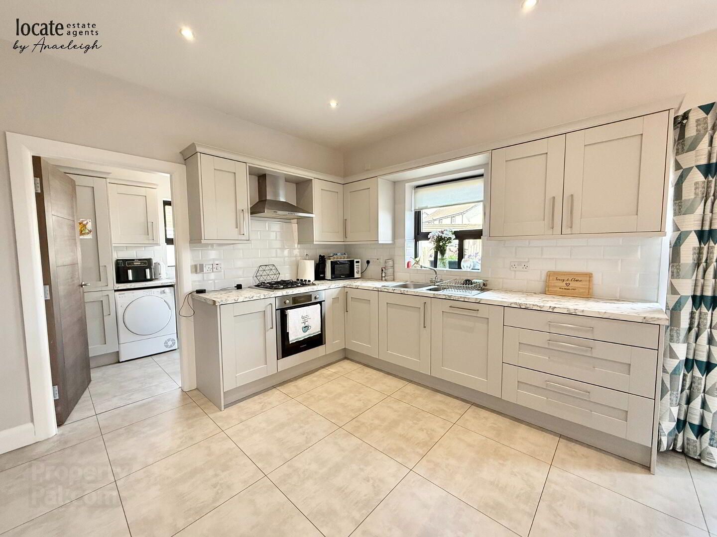 121 Butlers Wharf 10 of 26