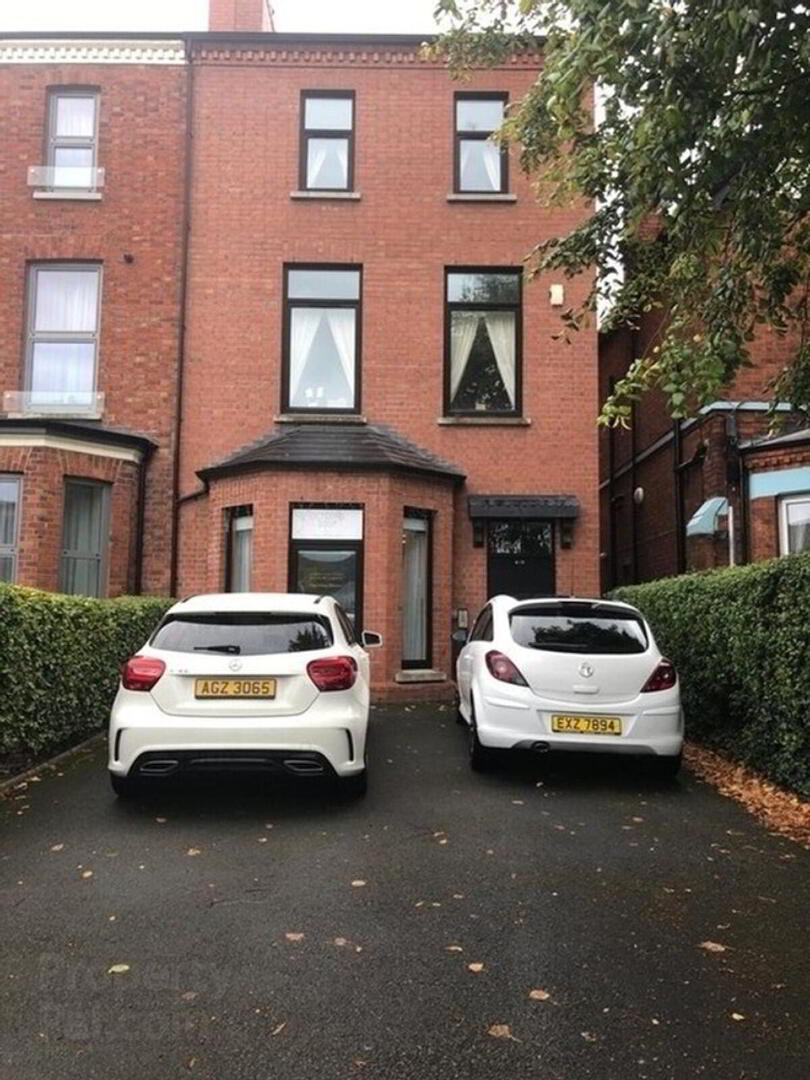 428 Lisburn Road 1 of 10